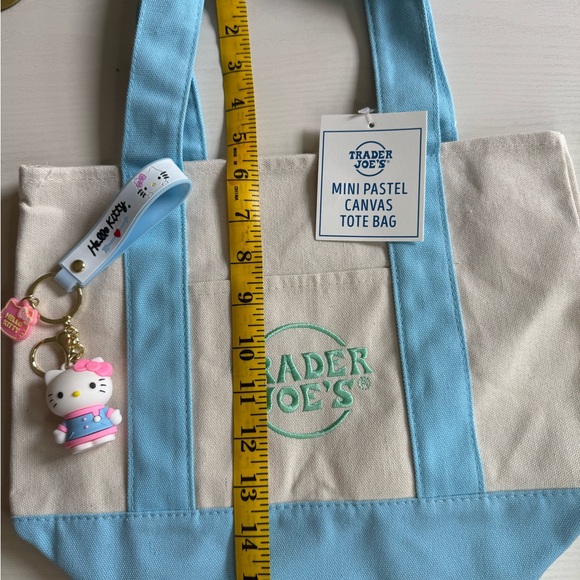 Trader Joe’s Green and Cream Canvas Tote Bag - Picture 3 of 3